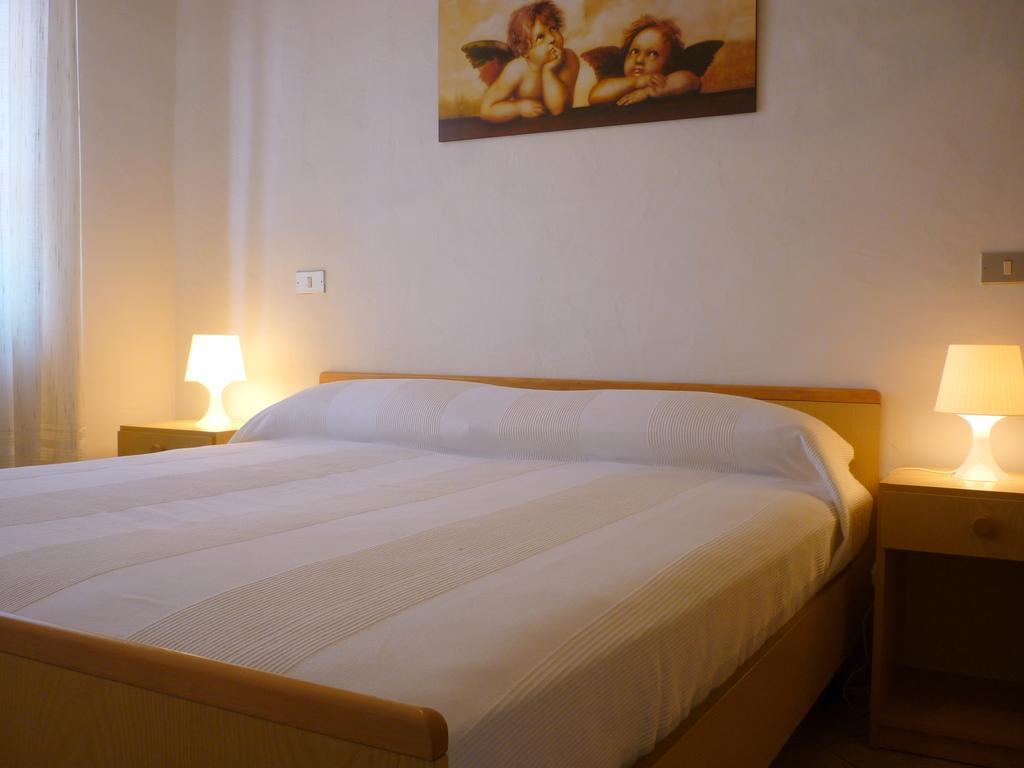 Appartamenti Cannigione La Conia Quarto foto